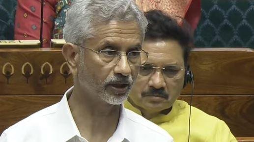 बांग्लादेश में प्रदर्शन विदेश मंत्री