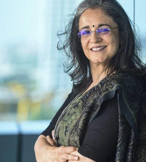 सेबी प्रमुख माधबी पुरी बुच 