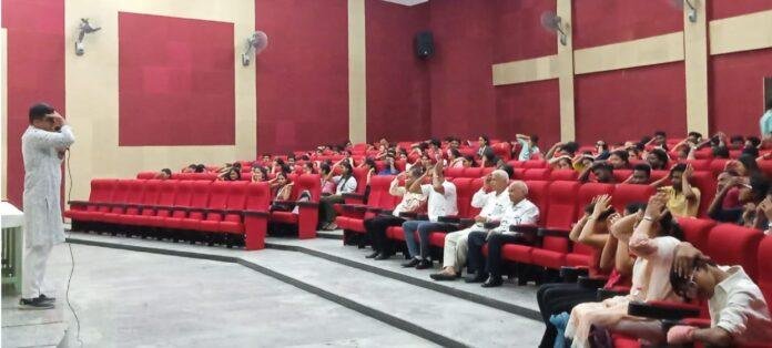 सीयूजे में जीवन जीने की कला पर आयोजित हुआ कार्यक्रम