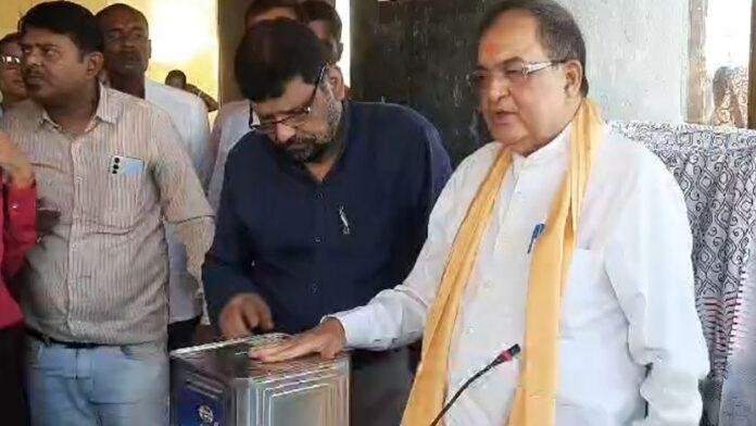 आचार्य किशोर कुणाल ने कहा- हमारे मंदिर में मिलने वाले लड्डू का कोई संबंध तिरुपति मंदिर से नहीं