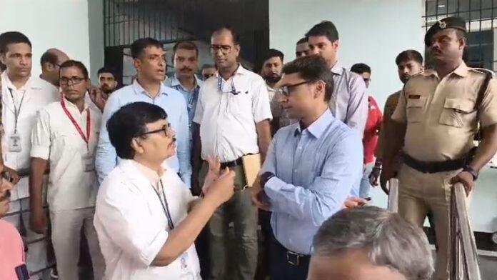 Ara DM Bhojpur DM ने सदर अस्पताल का किया निरीक्षण
