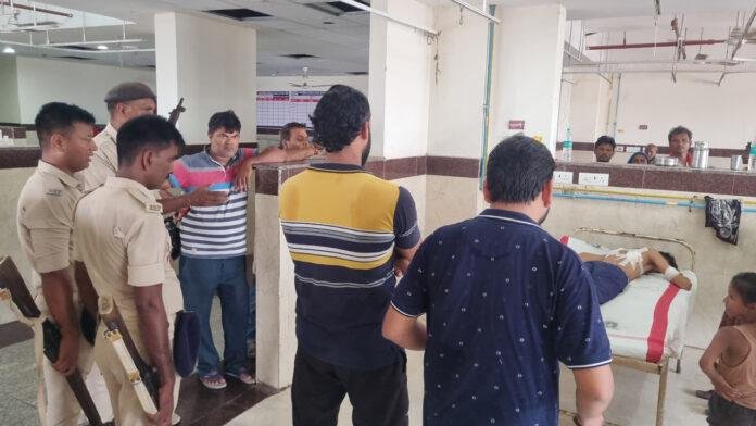 Betia Chaku मामूली विवाद में छात्र को मारा चाकू