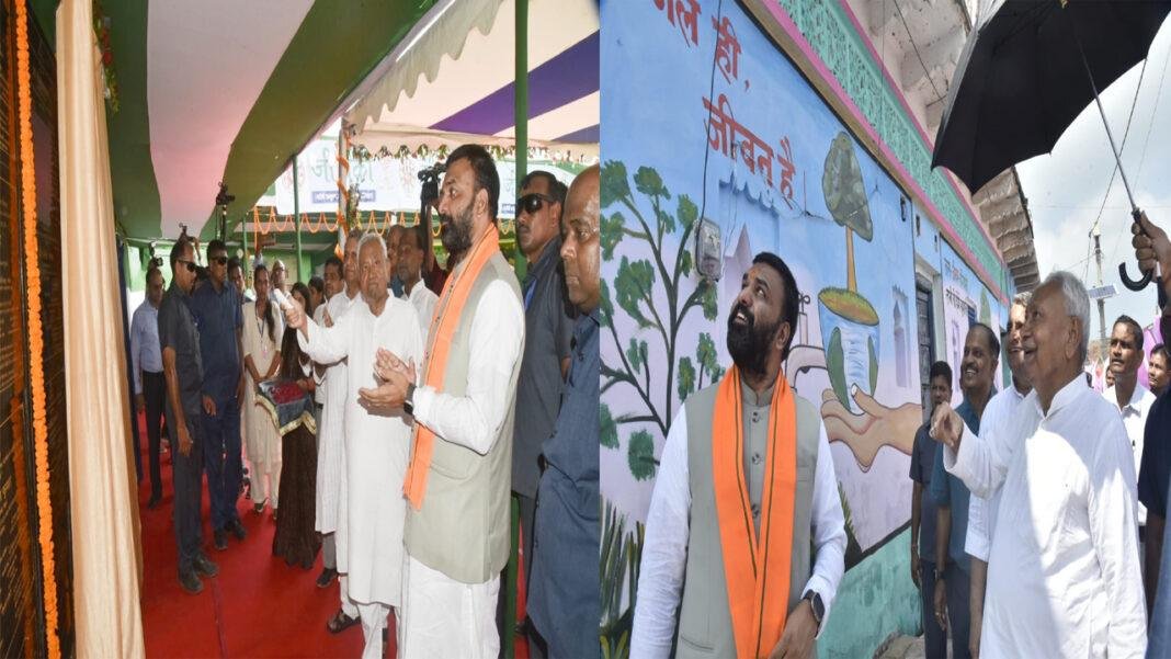 मुख्यमंत्री ने कैमूर जिला में विभिन्न योजनाओं का किया उद्घाटन एवं शिलान्यास