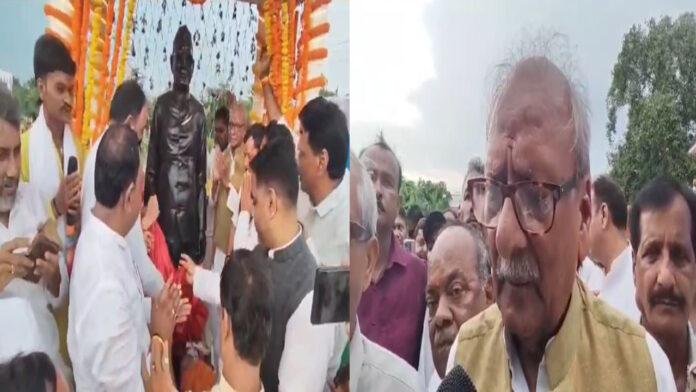 पूर्व मुख्यमंत्री सत्येंद्र नारायण सिन्हा की आदमकद प्रतिमा का किया गया अनावरण