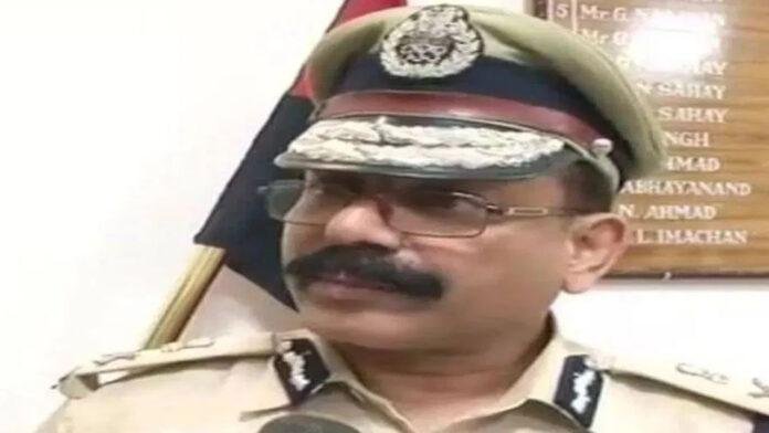 सिपाही भर्ती परीक्षा : पेपर लीक मामले में पूर्व DGP की मुश्किलें नहीं हो रही है कम