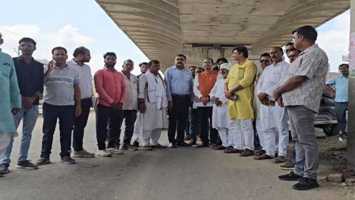 गोपालगंज शहर से हजियापुर तक एलिवेटेड कॉरिडोर के अंतिम चरण में निर्माण काम