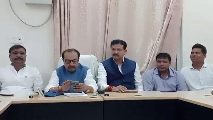 नवादा पहुंचे सांसद विवेक ठाकुर, अग्निकांड को बताया निंदनीय