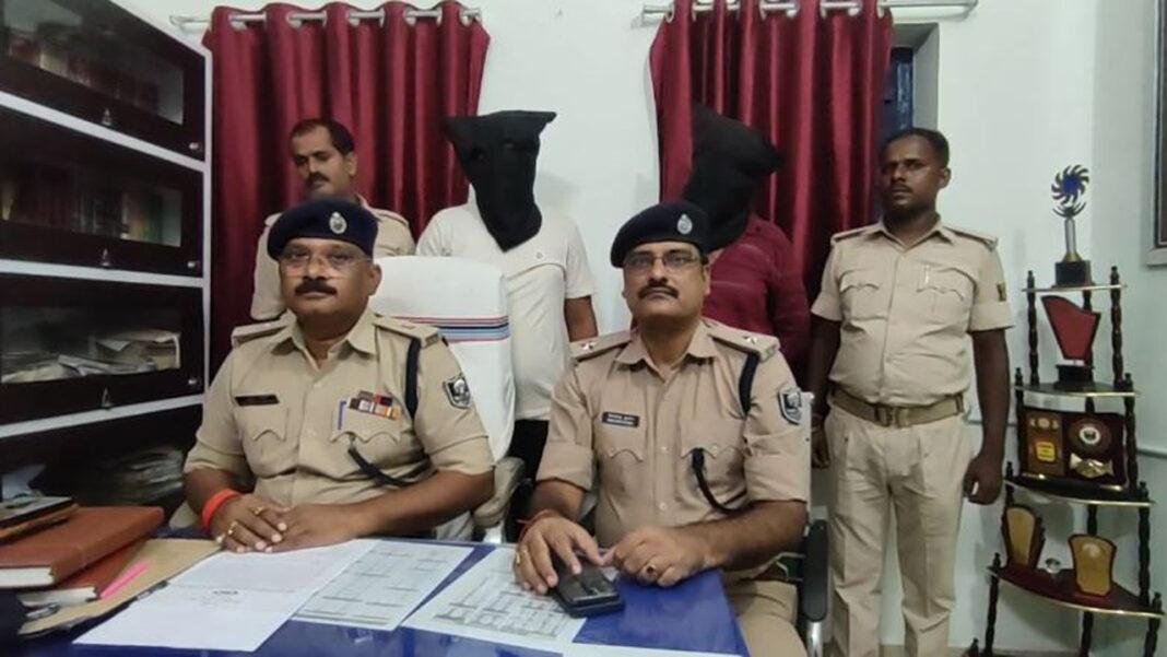 पुलिस ने एक घंटे के अंदर अपहृत युवक को किया बरामद, 2 गिरफ्तार