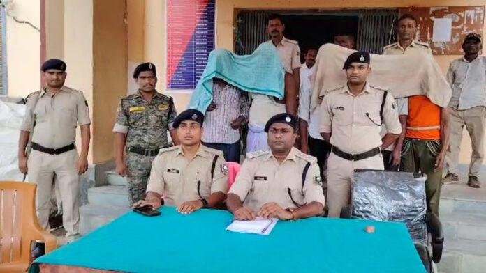 Madhubani Police ट्रैक्टर चोर गिरोह का हुआ पर्दाफाश, 4 गिरफ्तार