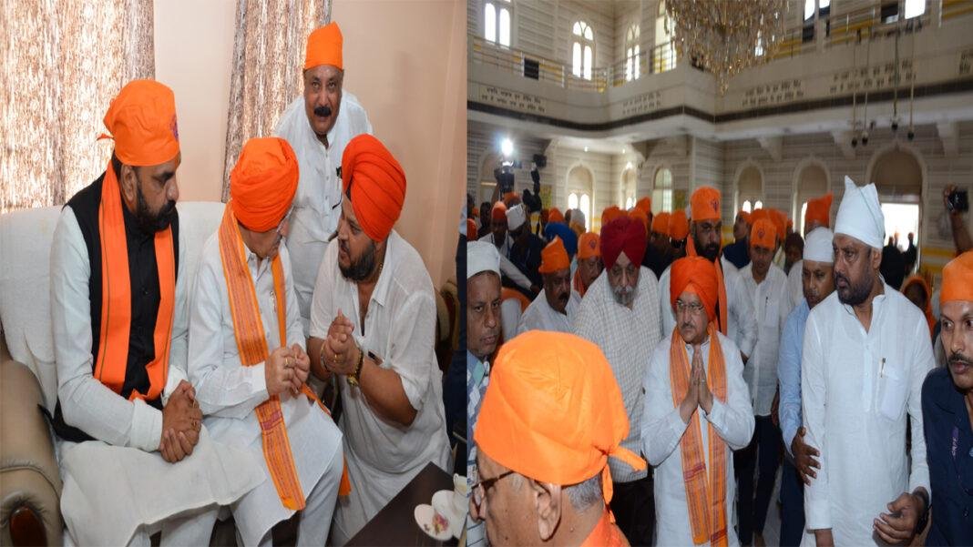 नड्डा ने पटना साहिब स्थित गुरुद्वारा में टेका माथा, लगाई अरदास