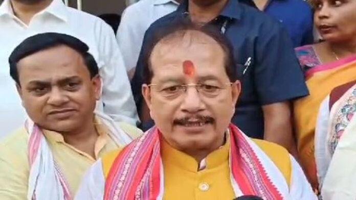 तेजस्वी की यात्रा पर विजय सिन्हा ने किया कटाक्ष, कहा- RJD असुरों की पार्टी