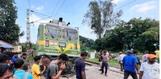 Saraikela में बड़ा हादसा टला, चांडिल फाटक के पास ट्रेन हुई बेपटरी...