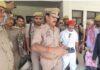 यूपी के भदोही के कोर्ट में सरेंडर करने जाते सपा विधायक जाहिद बेग