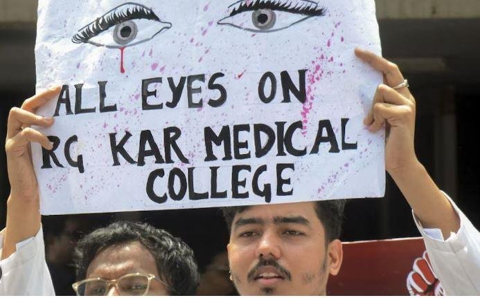 आरजी कर कांड को लेकर नाराज लोगों का यह पोस्टर अनकहे ही सबकुछ कह देता है। 