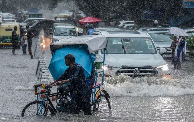 Jharkhand Weather Today : भारी बारिश से आज से मिल सकता है राहत, जाने कैसा रहेगा मौसम...
