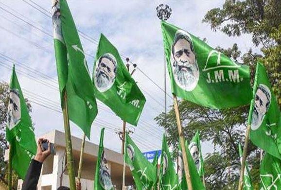 दाज0ा-min Saraikela : JMM को लग सकता है फिर बड़ा झटका, दो और विधायक हो सकते हैं बीजेपी में शामिल !