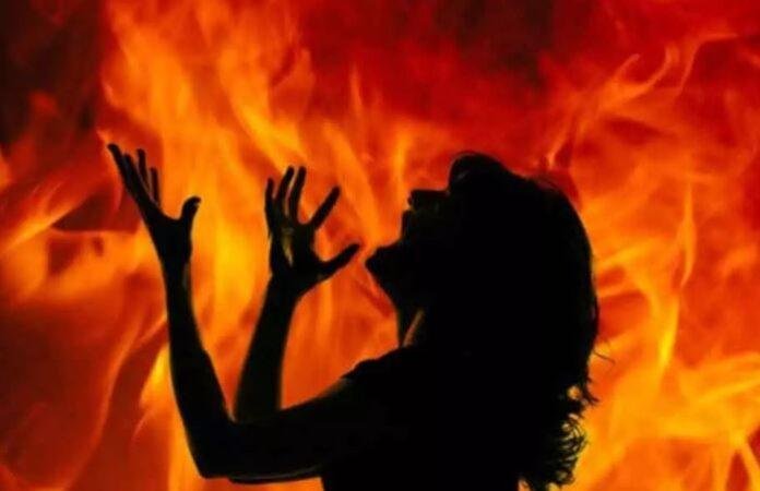 Ramgarh Horror शादीशुदा महिला को किरोसीन डालकर जिंदा जलाया, मामला दर्ज...