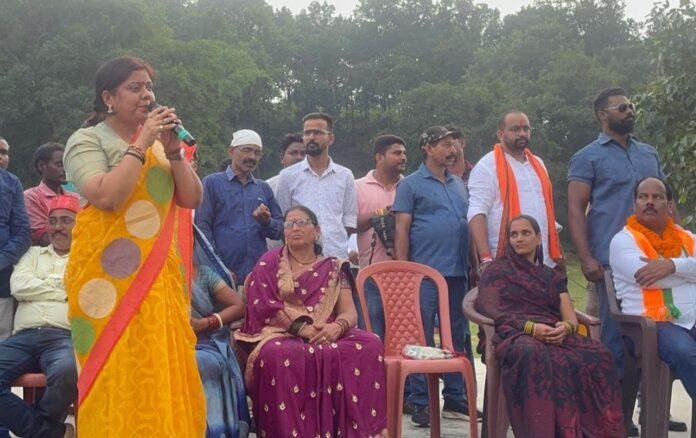 Hazaribagh : जनता अबकी बार निक्कमी एवं ठगबंधन की हेमंत सरकार को मुहतोड़ जवाब देगी-शेफाली गुप्ता