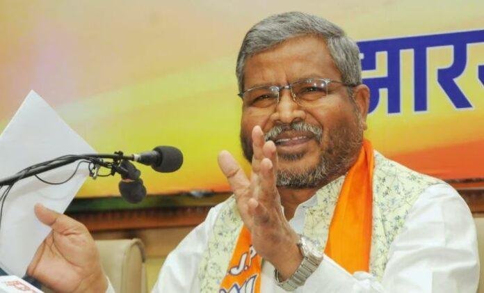 Ranchi : चोर की दाढ़ी में तिनका ! हेमंत सरकार कारगुजारी दिखा रही-बाबूलाल का तंज...