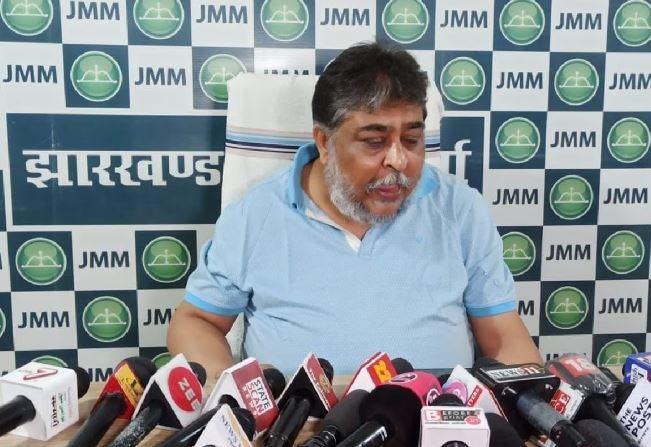 Breaking : JMM का बड़ा दावा, अभ्यर्थियों के मौत के पीछे कहीं ना कहीं कोरोना टीका...