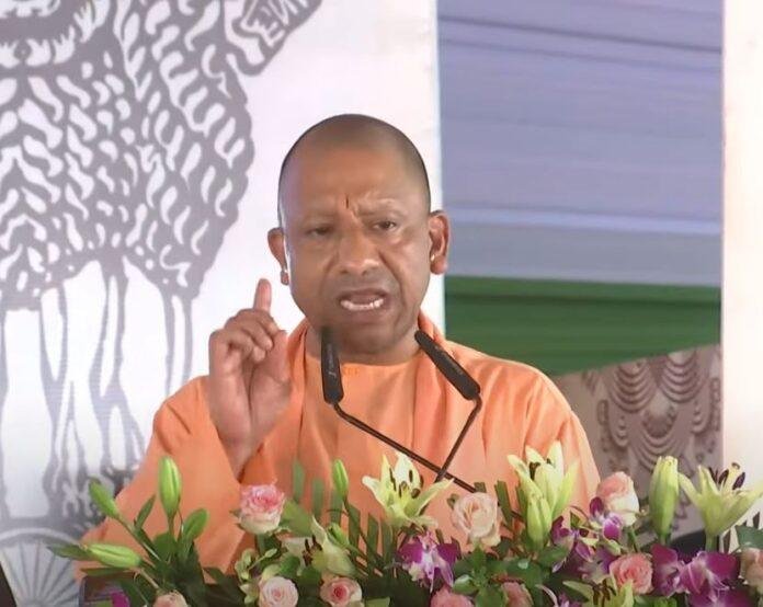 गोरखपुर बना सियासी मुद्दा, बोले सीएम योगी - गोरखपुर की है अपनी अलग महत्ता