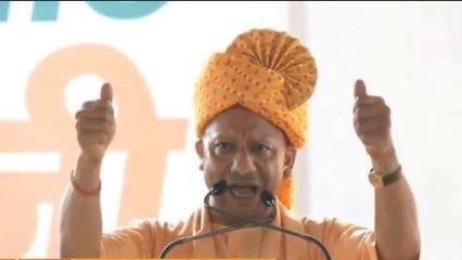 हरियाणा के नारनौेंद में सीएम योगी आदित्यनाथ।