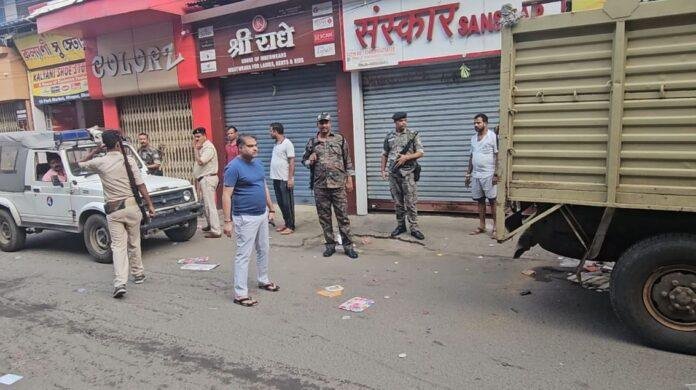 Dhanbad : अवैध कारोबार के खिलाफ बड़ी कार्रवाई, अवैध बालू लदे 4 वाहन जब्त...