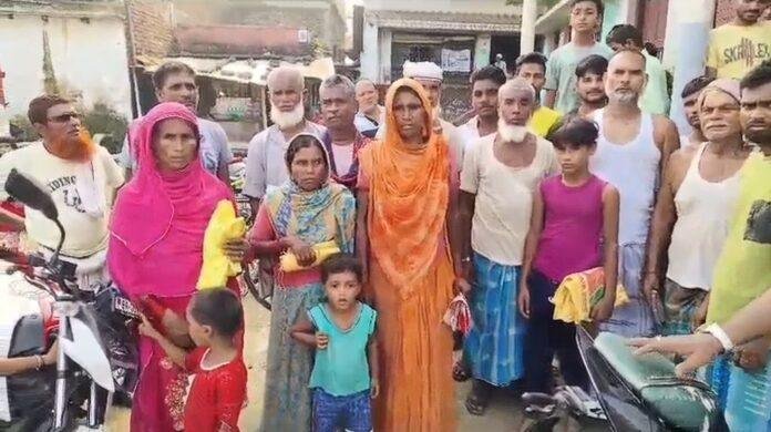 Ration उठाव को लेकर ग्रामीणों ने किया हंगामा, कहा...