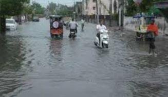 रांची में मूसलाधार बारिश ने दुर्गा पूजा के जश्न को किया फीका, वज्रपात से 5 की मौत