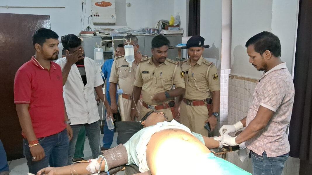 हथियारबंद अपराधियों ने स्कूटी सवार प्रॉपर्टी डीलर को मारी गोली