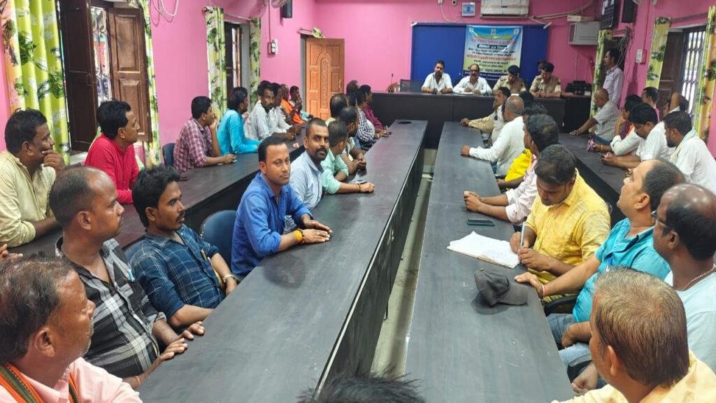 दीपावली और छठ महापर्व को लेकर अररिया जिला समन्वय समिति की बैठक दीपावली और छठ महापर्व को लेकर शांति समिति की हुई बैठक