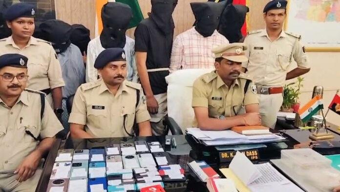 Bhagalpur Police अंतरराज्यीय साइबर ठग गिरोह का खुलासा, 6 युवती समेत पकड़े गए 10 अपराधी