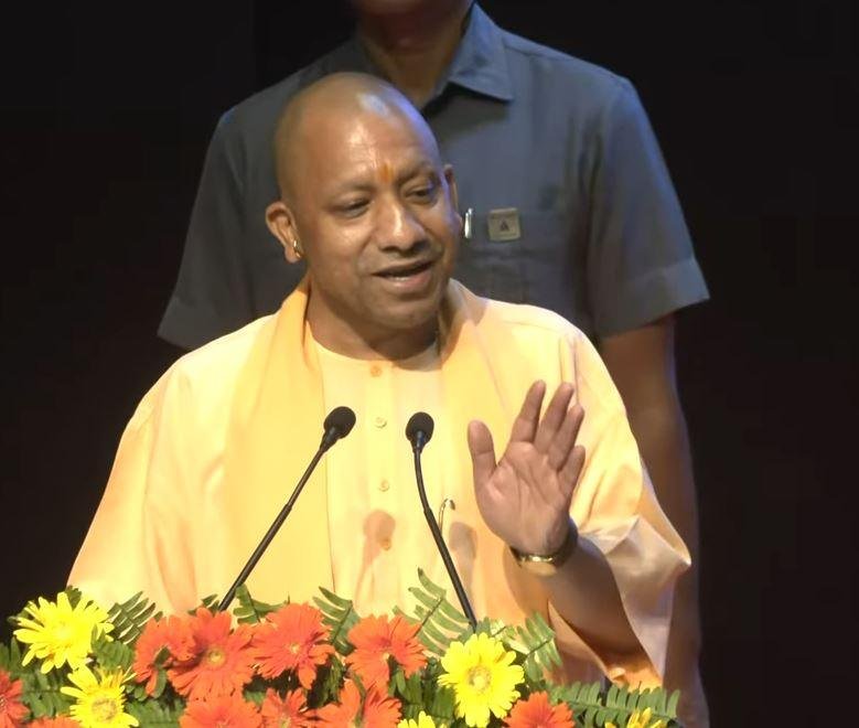 यूपी में निवेश बढ़ाने को अनूठी पहल, होगा डीएम-कमिश्नर के प्रयासों का मूल्यांकन 2 22Scope News सीएम योगी की फाइल फोटो