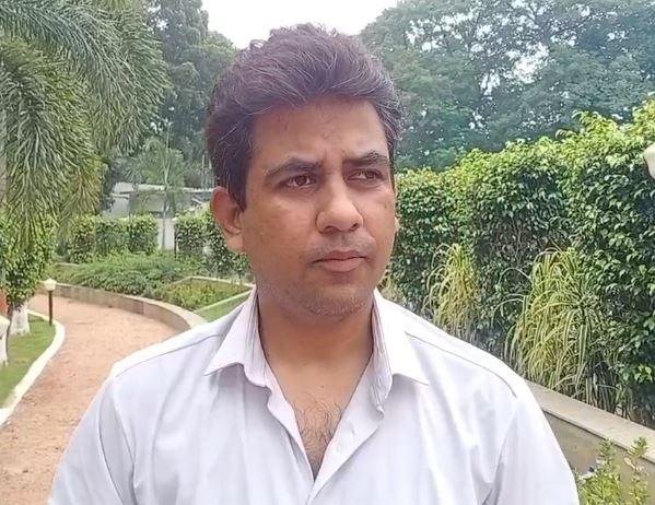 Tonti Politics in Bihar : BJP के आरोप पर बिहार में बवाल, कहा- तेजस्वी ने सरकारी आवास से उखाड़ ले गए बेड, बेसिन, टोंटी और AC
