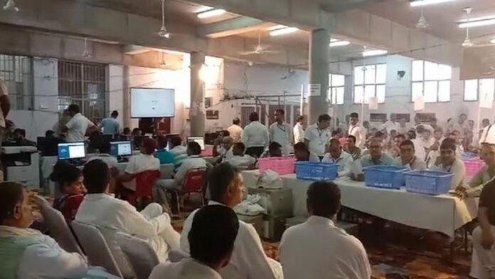 विधानसभा चुनाव रिजल्ट : हरियाणा में BJP, जम्मू-कश्मीर में NC-कांग्रेस आगे