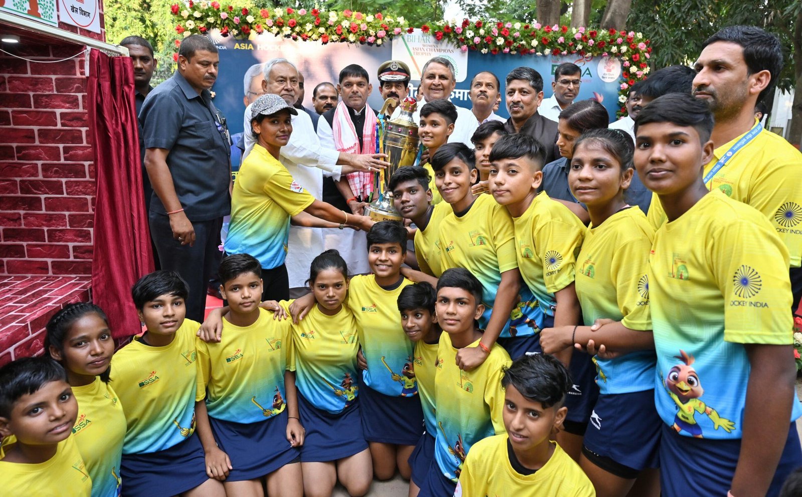 Women's Asian Champions Trophy गौरव यात्रा को सीएम ने हरी झंडी दिखा किया शुभारंभ