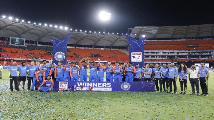 विजयादशमी के दिन बांग्लादेश पर टूट पड़े भारतीय, टेस्ट के बाद T20 में क्लीन स्वीप