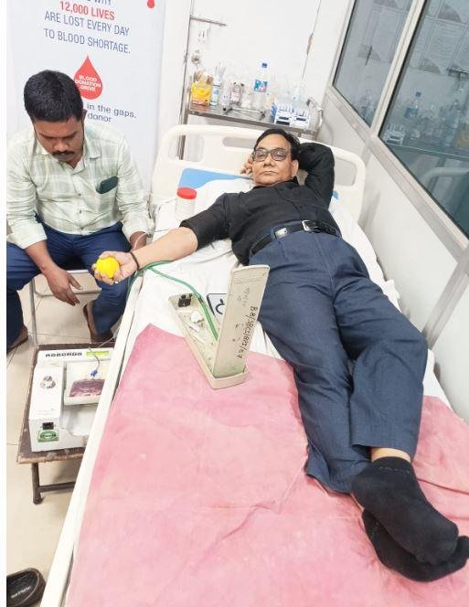Bokaro : वेदांता ईएसएल स्टील लिमिटेड ने सियालजोरी प्लांट परिसर में रक्तदान शिविर का आयोजन किया