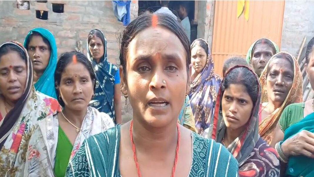 घर में साफ-सफाई करने के दौरान आशा कार्यकर्ता को कोबरा सांप ने डसा, हुई मौत