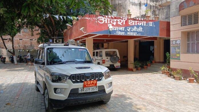 शरारती युवकों द्वारा ताबड़तोड़ फायरिंग से एक घायल
