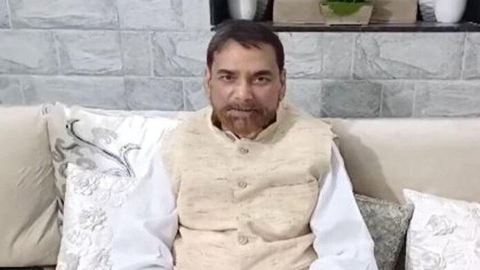 राजीव रंजन ने कहा- जेपी की जयंती पर सियासत के बजाय परिवारवाद पर जवाब दें अखिलेश