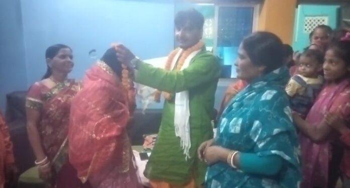 Lover से मिलने पहुंचे प्रेमी को लोगों ने पकड़ा फिर...