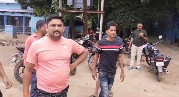 सड़क दुर्घटना में Bike सवार किशोर की मौत, एक अन्य जख्मी सड़क दुर्घटना में Bike सवार किशोर की मौत, एक अन्य जख्मी
