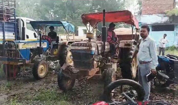 Bokaro में जिला खनन विभाग की बड़ी कार्रवाई, तीन ट्रैक्टर जब्त...