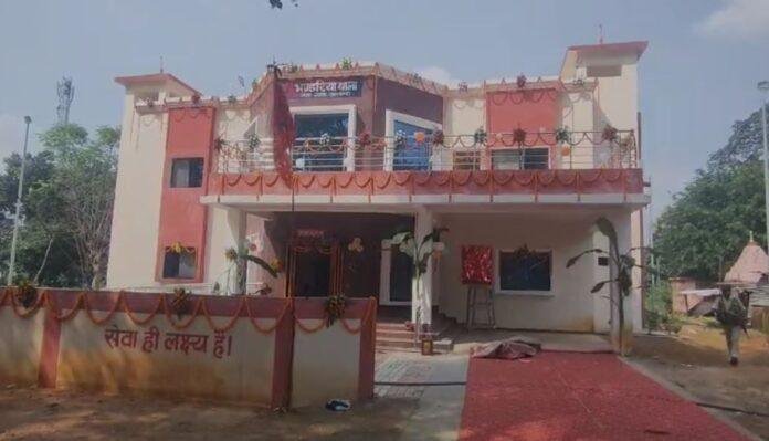 Garhwa : रामायण सीरियल देखकर वापस लौट रही युवती के साथ गैंगरेप, मामला दर्ज...