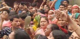 कोलकाता के जयनगर में बच्ची के रेप और मर्डर से नाराज महिलाओं का उग्र प्रदर्शन