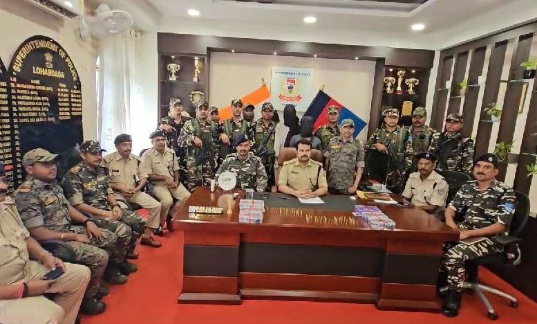 Lohardaga में भारी मात्रा में हथियार व कारतूस के साथ दो गिरफ्तार...