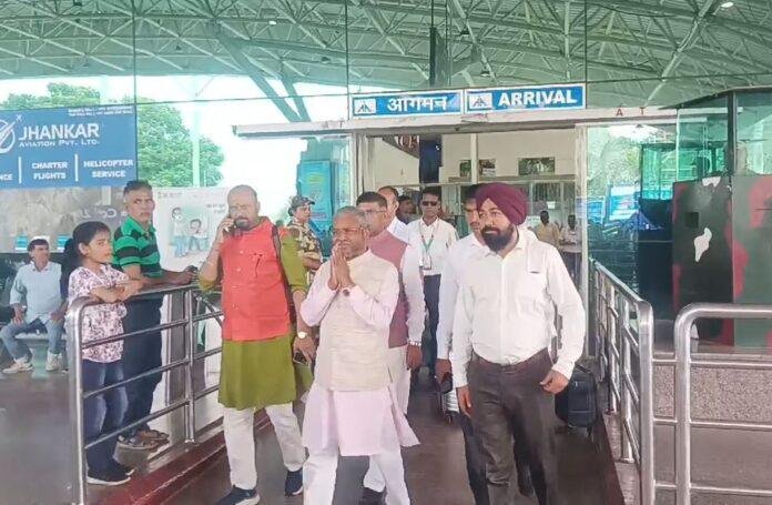 Breaking : दिल्ली से वापस लौटे बाबूलाल, शीट शेयरिंग और प्रत्याशियों के नामों का जल्द हो सकता है ऐलान...