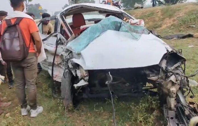 Giridih Accident : गिरिडीह में भीषण सड़क हादसा, डिजायर और बलेनो में टक्कर, तीन की मौके मौत...