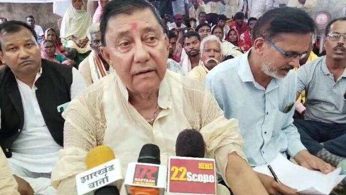 पूर्व मंत्री